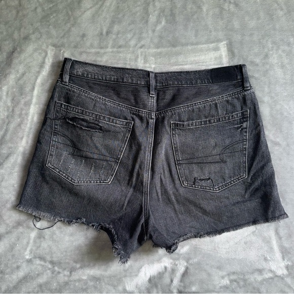 American Eagle - Black - Highest Waist '90s Boyfriend Short - Picture 4 of 6